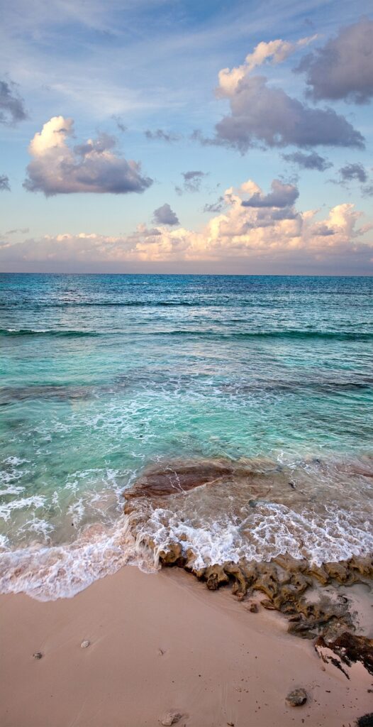 découvrez les merveilles des caraïbes, une destination idyllique qui combine plages de sable fin, eaux turquoise et une culture vibrante. partez à l'aventure entre paysages enchanteurs et gastronomie locale, tout en profitant du soleil et de l'hospitalité caribéenne.