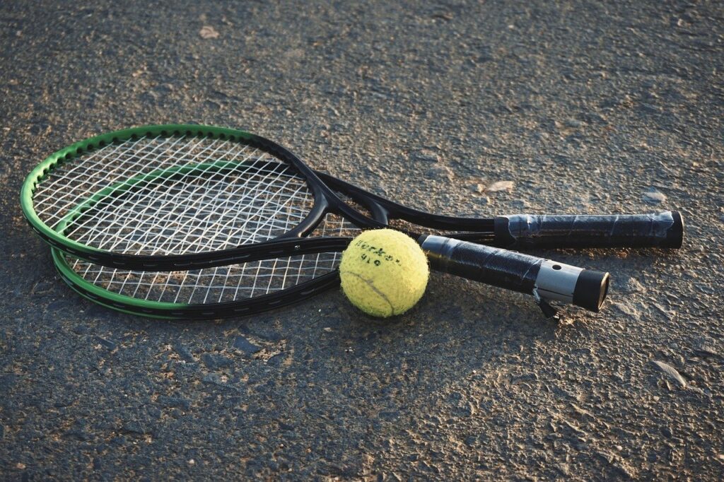 découvrez l'univers passionnant du tennis de table : astuces pour améliorer votre jeu, conseils d'entraînement, équipements indispensables et actualités des compétitions pour vous élancer vers la victoire.