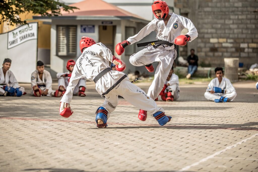 découvrez l'art martial du taekwondo, une discipline dynamique alliant techniques de frappe et valeurs philosophiques. apprenez à développer votre force, votre souplesse et votre concentration, tout en vous engageant dans un parcours de développement personnel et de convivialité.