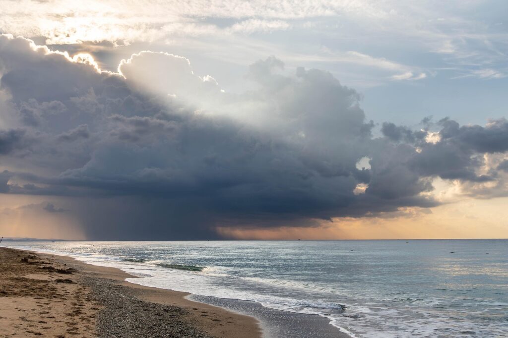 découvrez les dernières prévisions météorologiques, les alertes climatiques et des conseils pratiques pour planifier vos activités en plein air. restez informé des conditions météo sur notre plateforme dédiée.